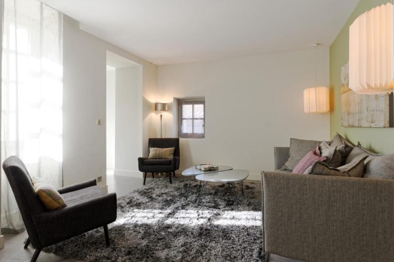 Private Furnished Apartment With All Comfort Has A Garden In A Green Space Meyreuil Exterior photo