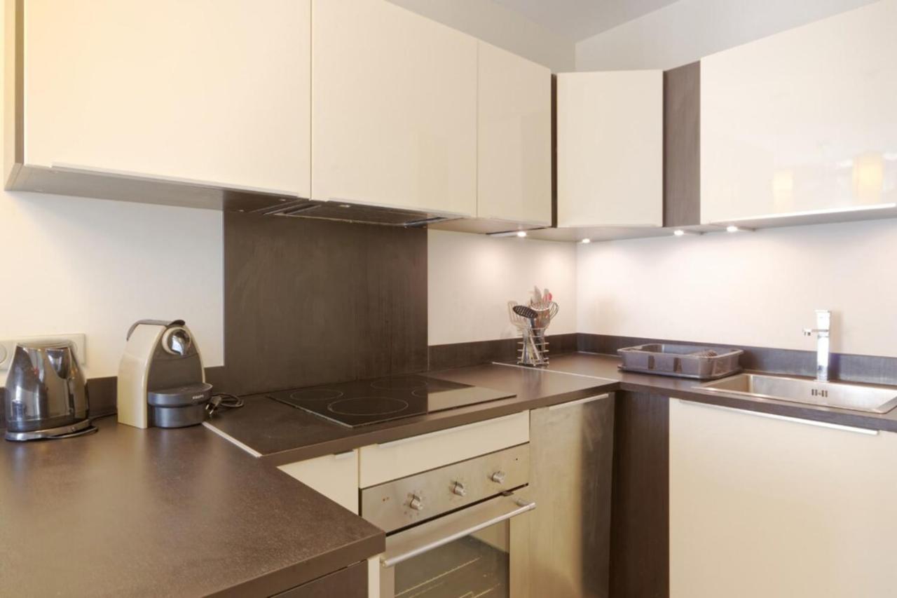 Private Furnished Apartment With All Comfort Has A Garden In A Green Space Meyreuil Exterior photo