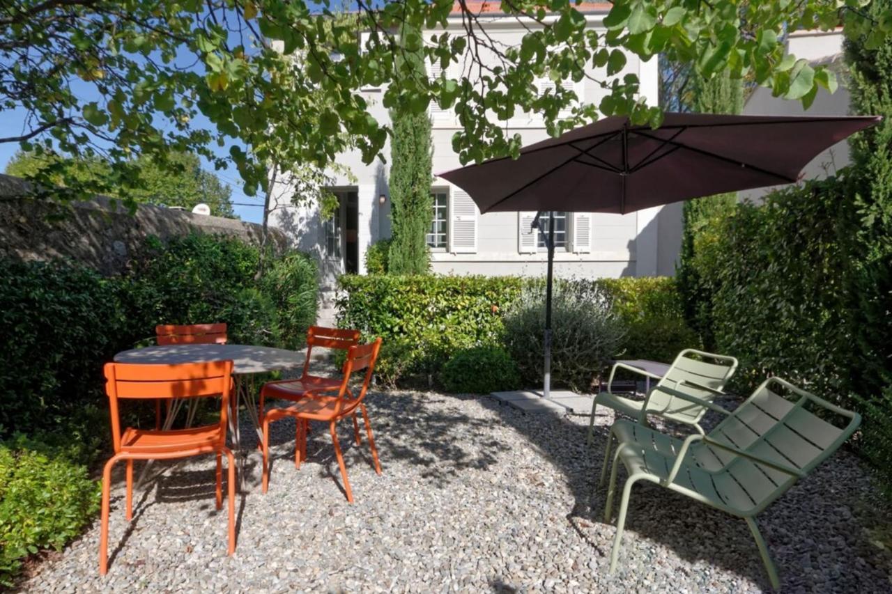 Private Furnished Apartment With All Comfort Has A Garden In A Green Space Meyreuil Exterior photo