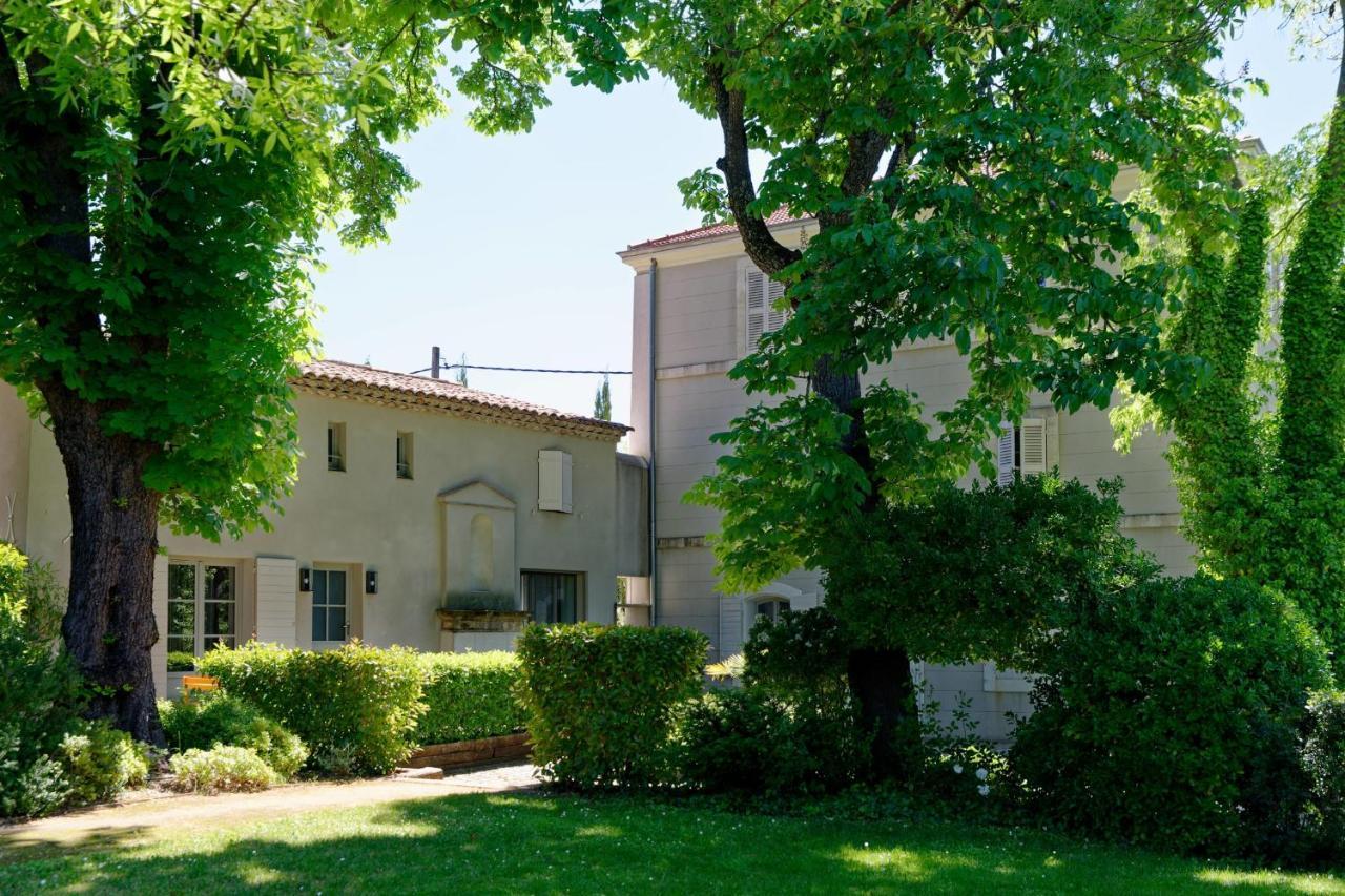 Private Furnished Apartment With All Comfort Has A Garden In A Green Space Meyreuil Exterior photo