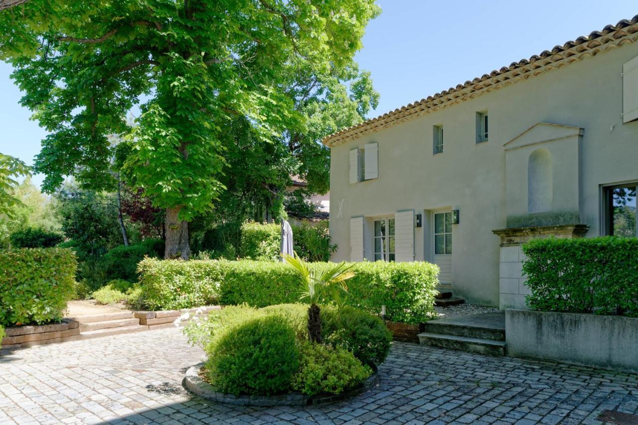 Private Furnished Apartment With All Comfort Has A Garden In A Green Space Meyreuil Exterior photo